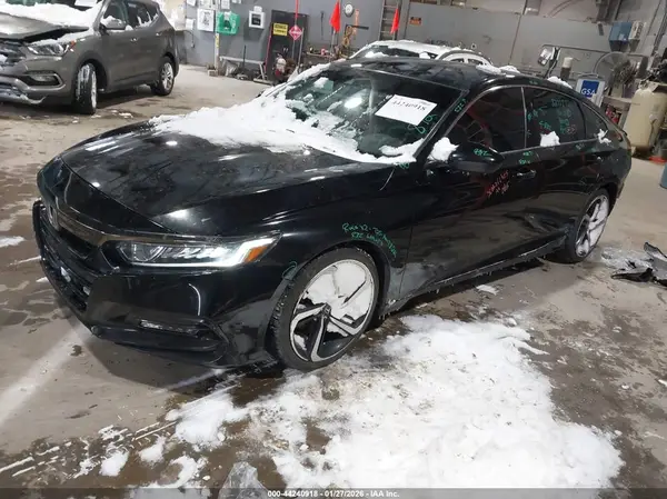 1HGCV1F32LA155851 2020 HONDA ACCORD - Image 2