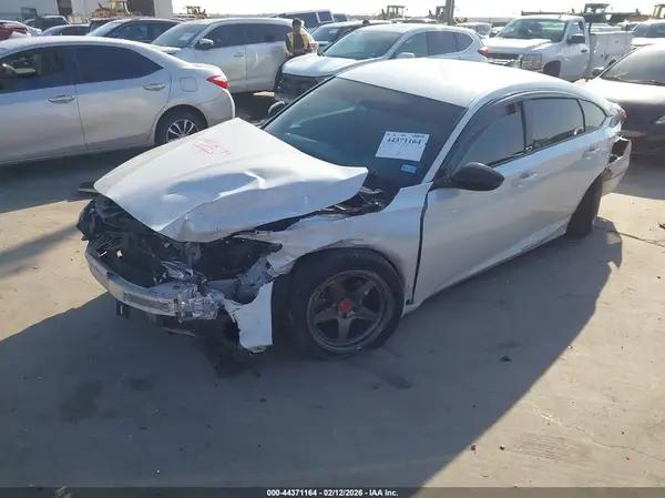 1HGCV1F32MA097015 2021 HONDA ACCORD - Image 2