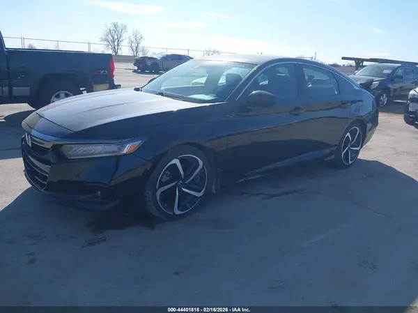 1HGCV1F32NA041089 2022 HONDA ACCORD - Image 2