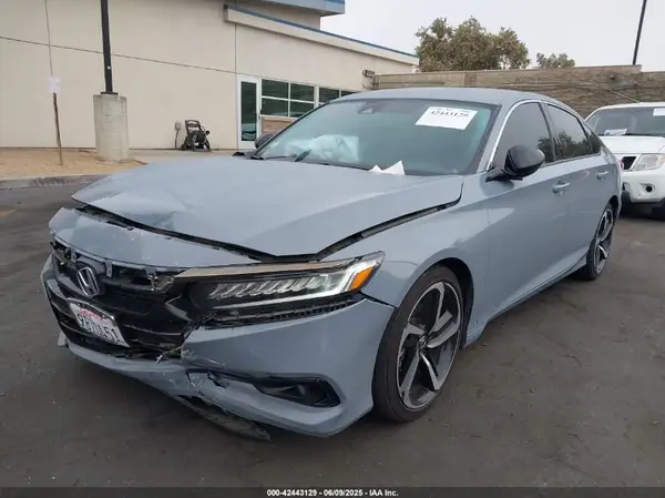 1HGCV1F32NA054649 2022 HONDA ACCORD - Image 2