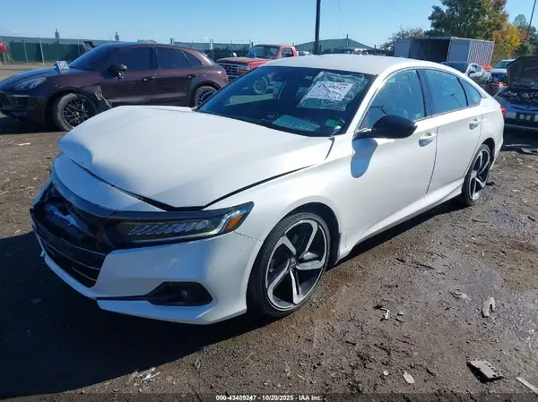 1HGCV1F32NA075582 2022 HONDA ACCORD - Image 2