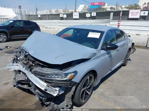 1HGCV1F32NA084329 2022 HONDA ACCORD - Image 2