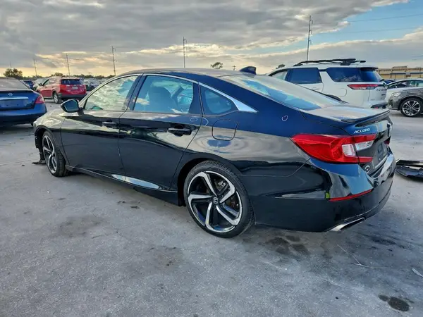 1HGCV1F32NA085819 2022 HONDA ACCORD - Image 2