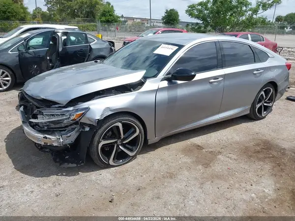 1HGCV1F32NA088252 2022 HONDA ACCORD - Image 2