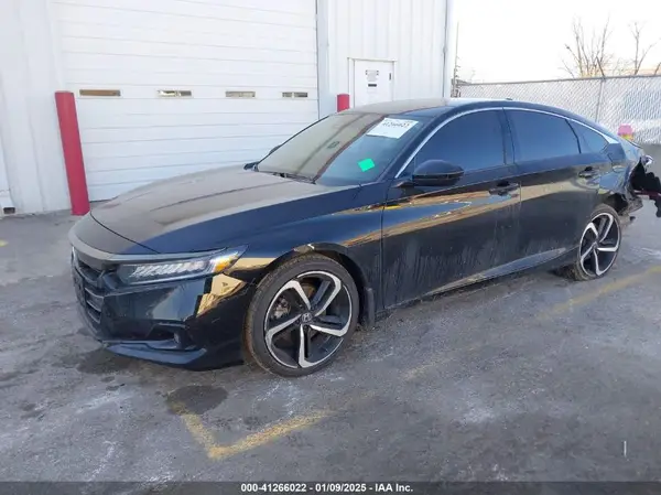 1HGCV1F32NA097114 2022 HONDA ACCORD - Image 2