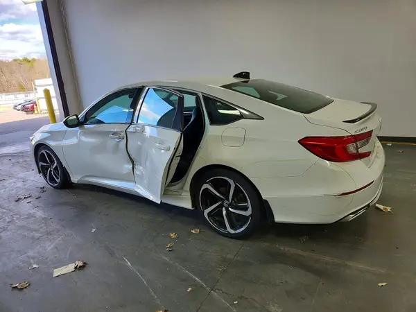1HGCV1F32NA103879 2022 HONDA ACCORD - Image 2