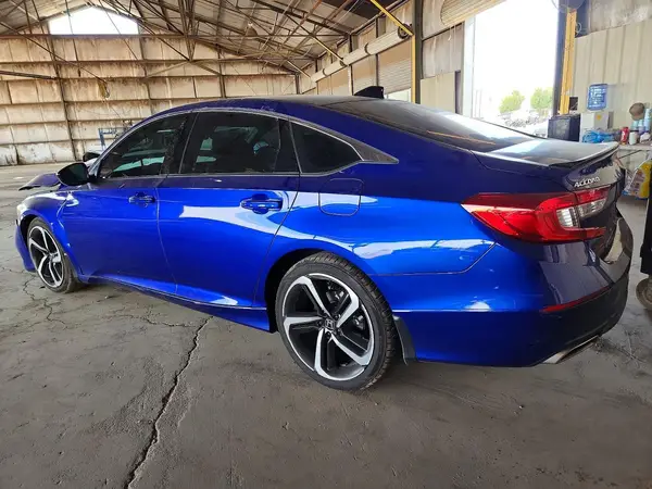 1HGCV1F32NA110573 2022 HONDA ACCORD - Image 2