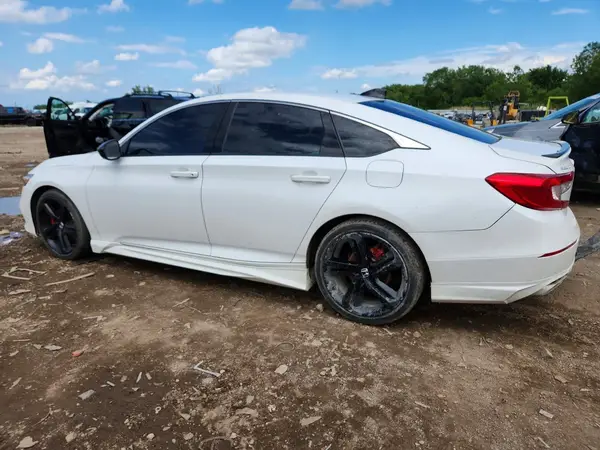 1HGCV1F32NA120861 2022 HONDA ACCORD - Image 2