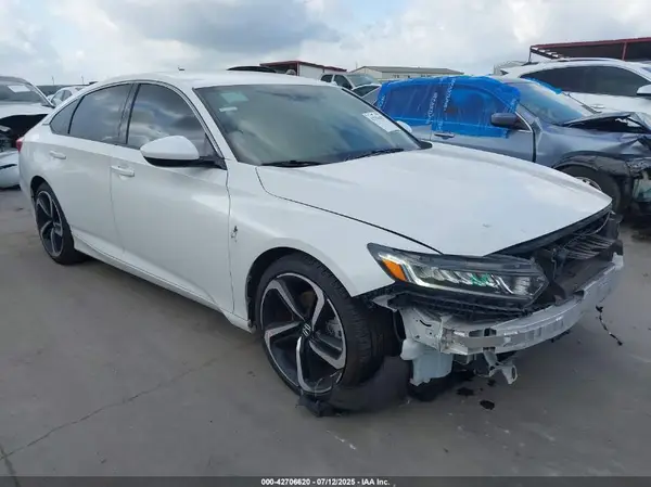 1HGCV1F33JA010993 2018 HONDA ACCORD - Image 1