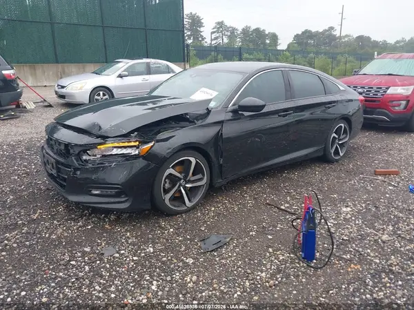 1HGCV1F33JA014980 2018 HONDA ACCORD - Image 2
