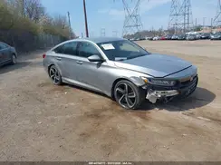 1HGCV1F33JA022481 2018 HONDA ACCORD