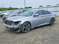 1HGCV1F33JA031052 2018 HONDA ACCORD