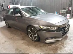 1HGCV1F33JA036266 2018 HONDA ACCORD