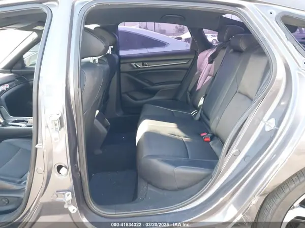 1HGCV1F33JA051673 2018 HONDA ACCORD - Image 8