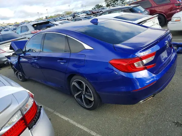 1HGCV1F33JA053116 2018 HONDA ACCORD - Image 2