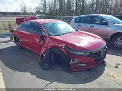 1HGCV1F33JA054573 2018 HONDA ACCORD