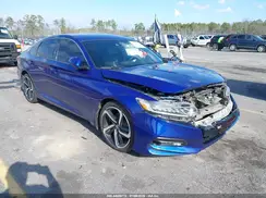 1HGCV1F33JA058770 2018 HONDA ACCORD