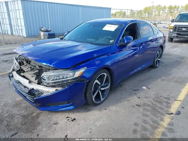 1HGCV1F33JA058770 2018 HONDA ACCORD - Image 2
