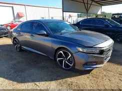1HGCV1F33JA060132 2018 HONDA ACCORD