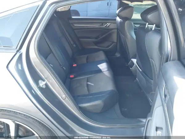 1HGCV1F33JA066948 2018 HONDA ACCORD - Image 8
