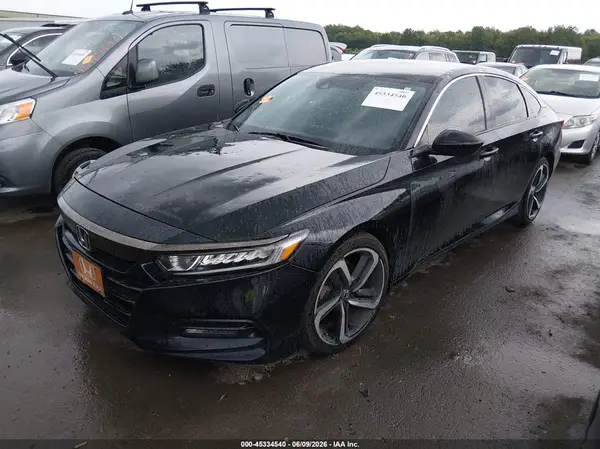 1HGCV1F33JA068845 2018 HONDA ACCORD - Image 2