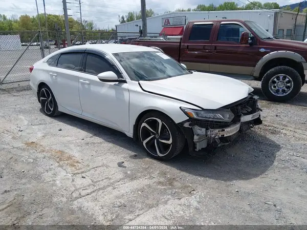 1HGCV1F33JA070725 2018 HONDA ACCORD - Image 1