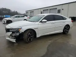 1HGCV1F33JA072040 2018 HONDA ACCORD