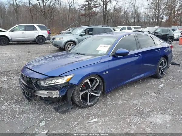 1HGCV1F33JA074497 2018 HONDA ACCORD - Image 2