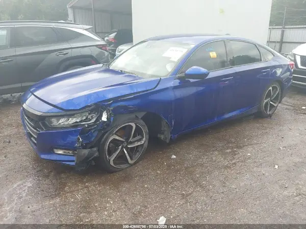 1HGCV1F33JA074600 2018 HONDA ACCORD - Image 2