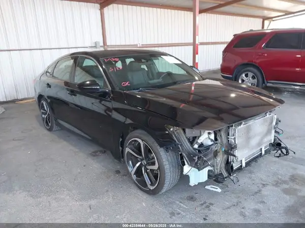 1HGCV1F33JA081403 2018 HONDA ACCORD - Image 1