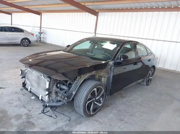 1HGCV1F33JA081403 2018 HONDA ACCORD - Image 2