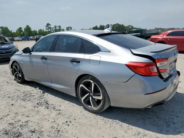 1HGCV1F33JA082146 2018 HONDA ACCORD - Image 2
