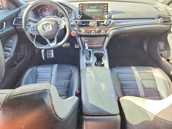 1HGCV1F33JA083569 2018 HONDA ACCORD - Image 8