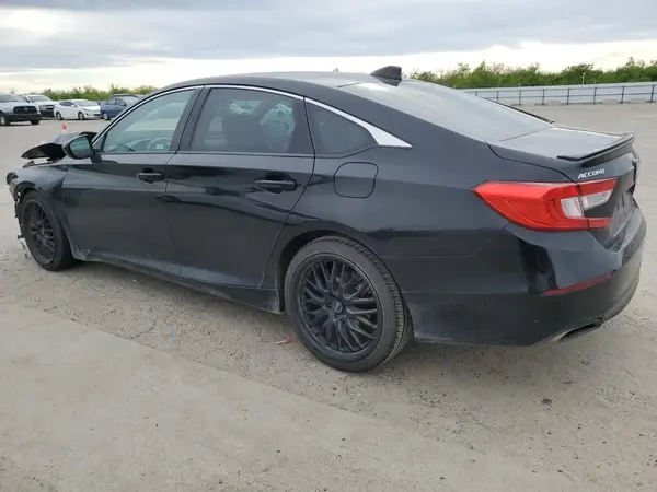 1HGCV1F33JA096077 2018 HONDA ACCORD - Image 2