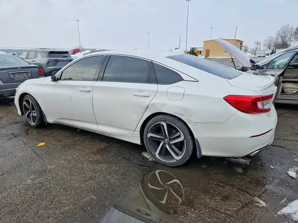1HGCV1F33JA097276 2018 HONDA ACCORD - Image 2