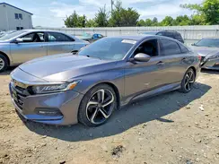 1HGCV1F33JA097648 2018 HONDA ACCORD