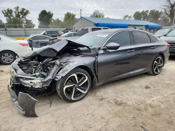 1HGCV1F33JA097939 2018 HONDA ACCORD - Image 1