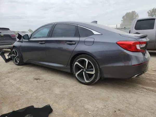 1HGCV1F33JA097939 2018 HONDA ACCORD - Image 2