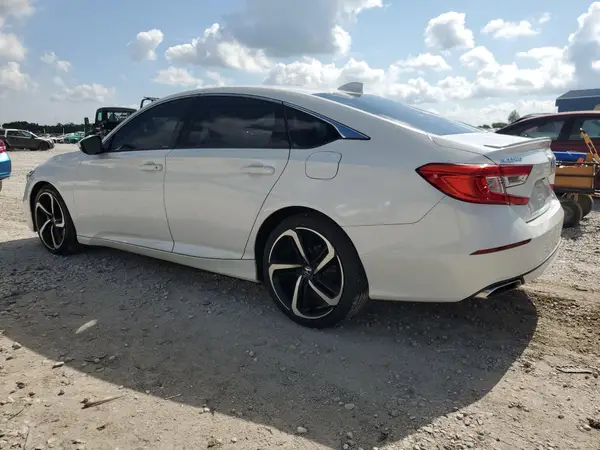 1HGCV1F33JA102573 2018 HONDA ACCORD - Image 2