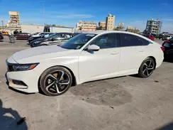 1HGCV1F33JA103870 2018 HONDA ACCORD