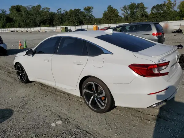 1HGCV1F33JA103884 2018 HONDA ACCORD - Image 2