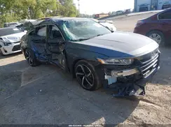 1HGCV1F33JA105330 2018 HONDA ACCORD