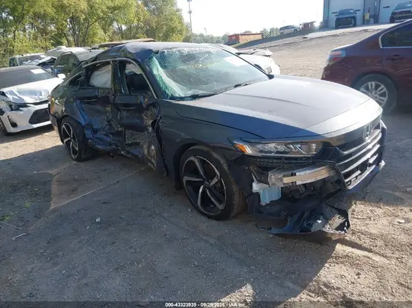1HGCV1F33JA105330 2018 HONDA ACCORD - Image 1