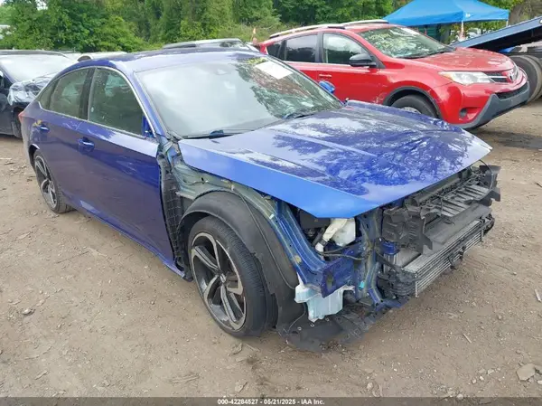 1HGCV1F33JA105358 2018 HONDA ACCORD - Image 1