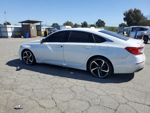 1HGCV1F33JA108681 2018 HONDA ACCORD - Image 2