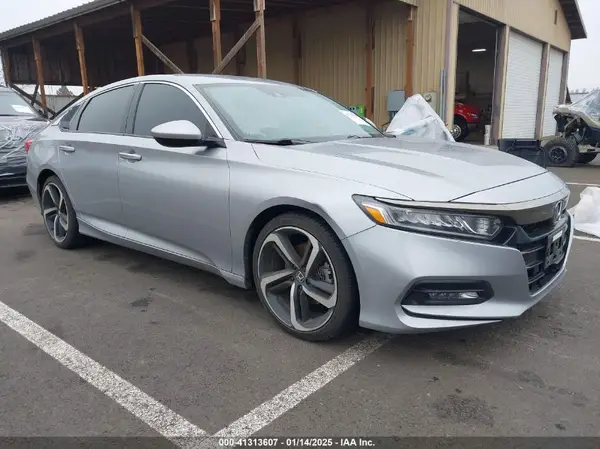 1HGCV1F33JA110768 2018 HONDA ACCORD - Image 1
