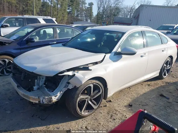 1HGCV1F33JA110897 2018 HONDA ACCORD - Image 2