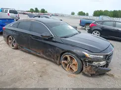 1HGCV1F33JA114531 2018 HONDA ACCORD