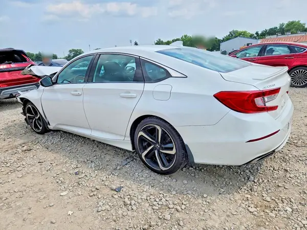 1HGCV1F33JA117039 2018 HONDA ACCORD - Image 2
