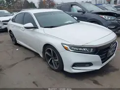 1HGCV1F33JA121589 2018 HONDA ACCORD